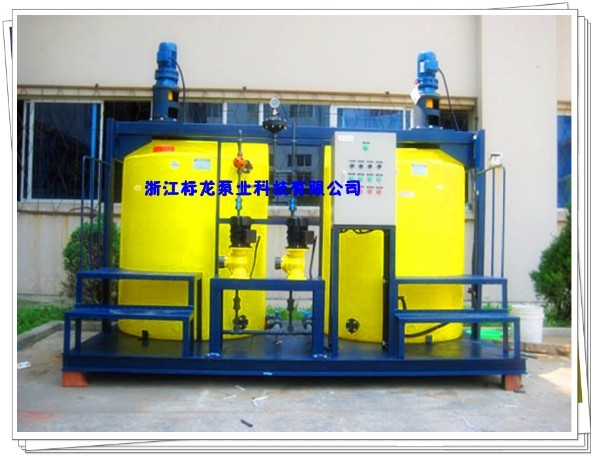 調(diao)節PH值，加(jia)酸（加堿(jian)）裝置